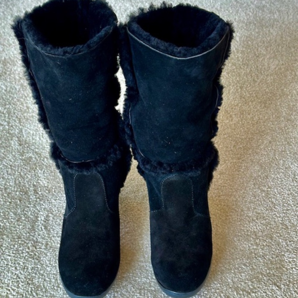 NWOT MAXINE OF CANADA HIGH HEEL SUEDE BOOT W/ FUR LINING, SIZE: 9.5M